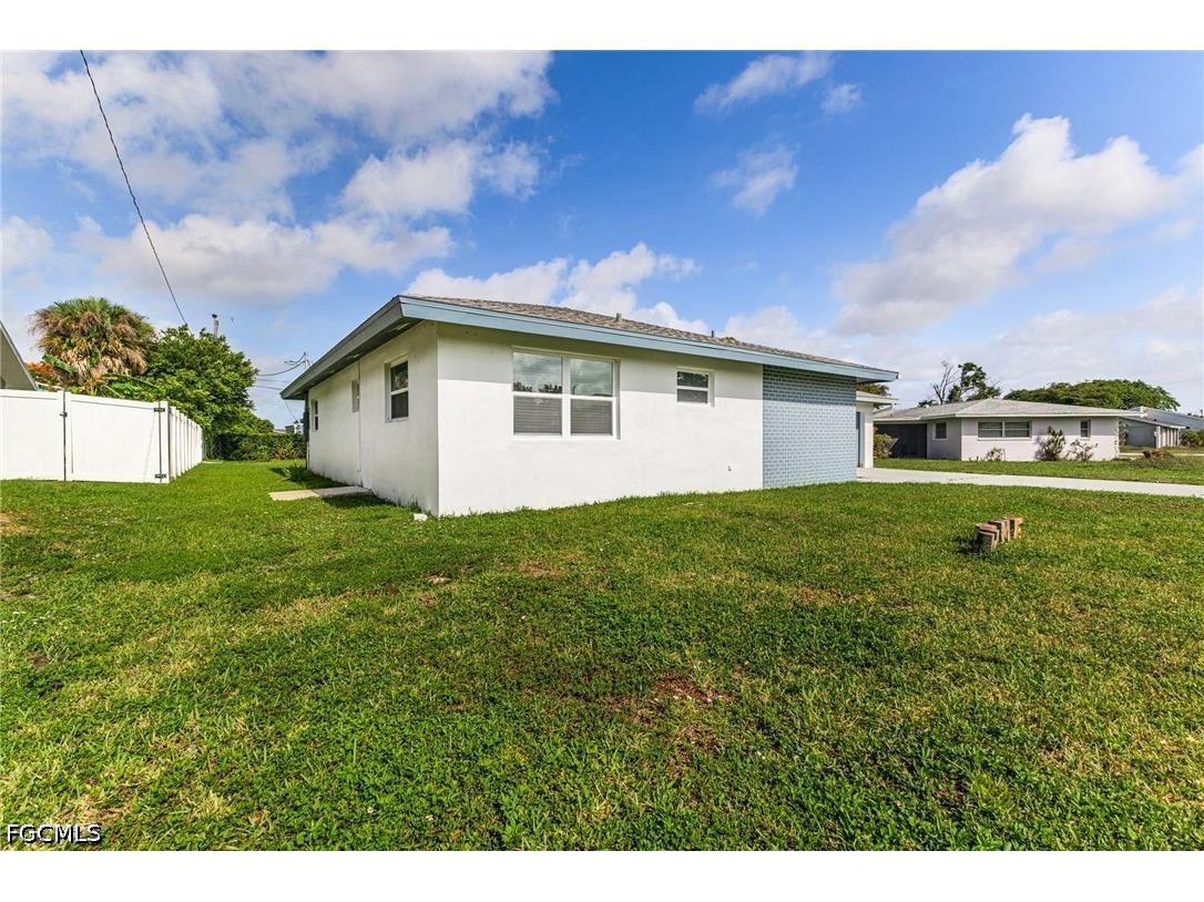 4208 SE 2nd Avenue Cape Coral FL 33904 2026024419 image34