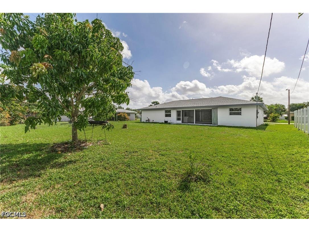 4208 SE 2nd Avenue Cape Coral FL 33904 2026024419 image38