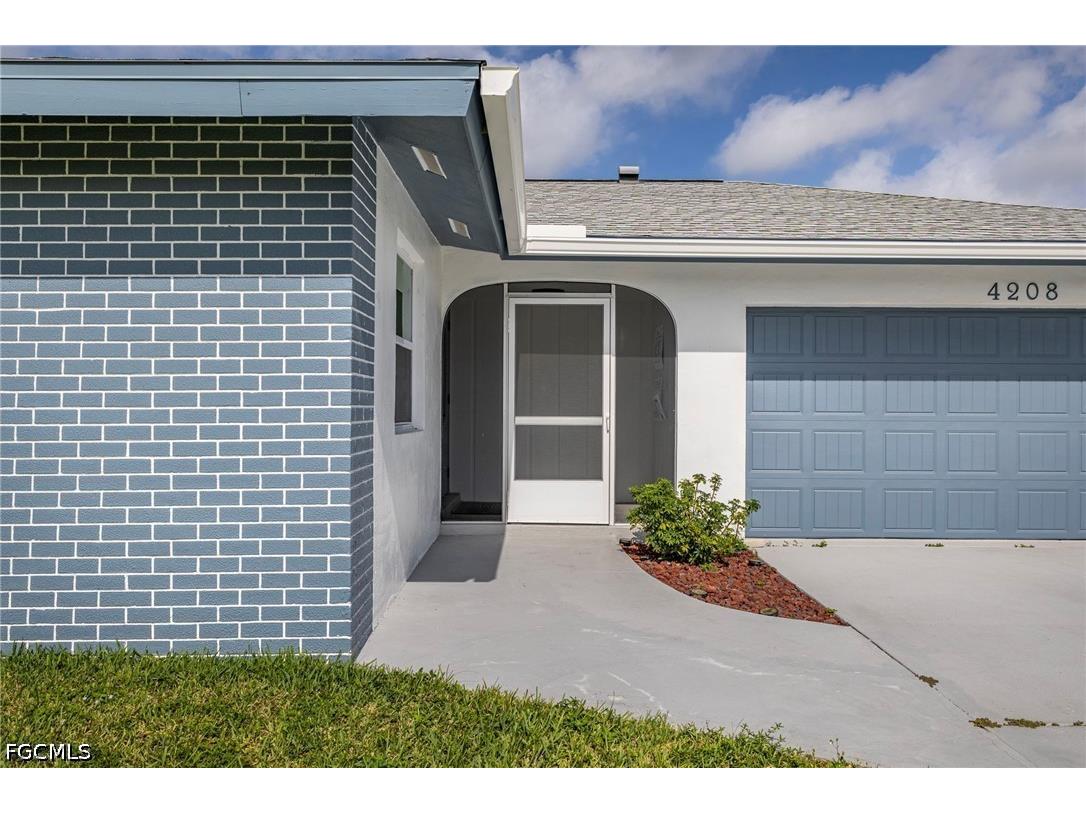 4208 SE 2nd Avenue Cape Coral FL 33904 2026024419 image4