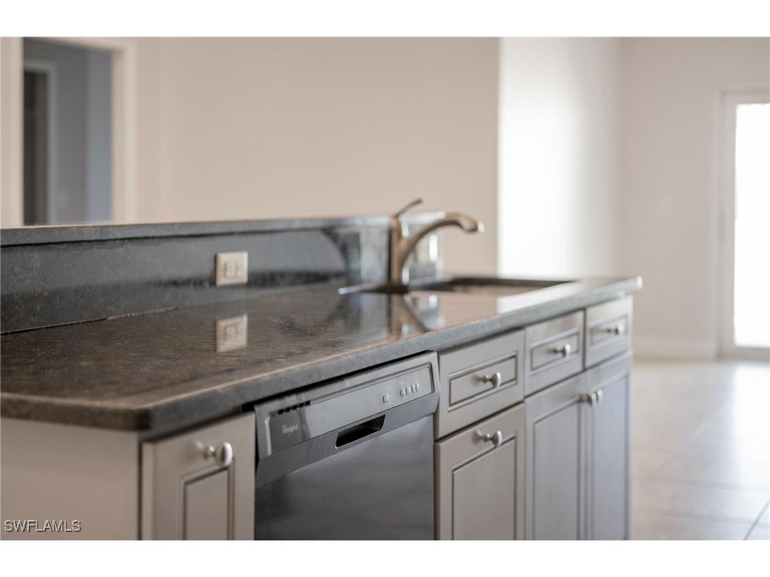 4208 SW 7th Place Cape Coral FL 33914 225075767 image18