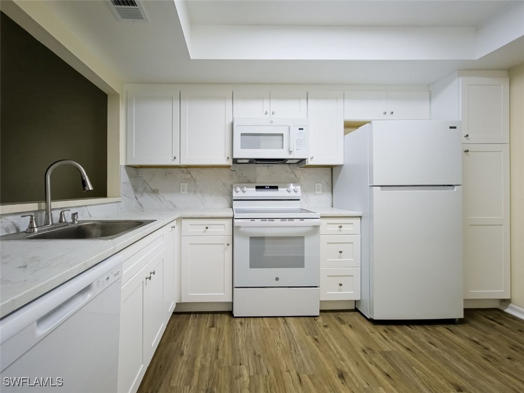 4209 Castlewood Drive Holiday FL 34691 226002466 image3