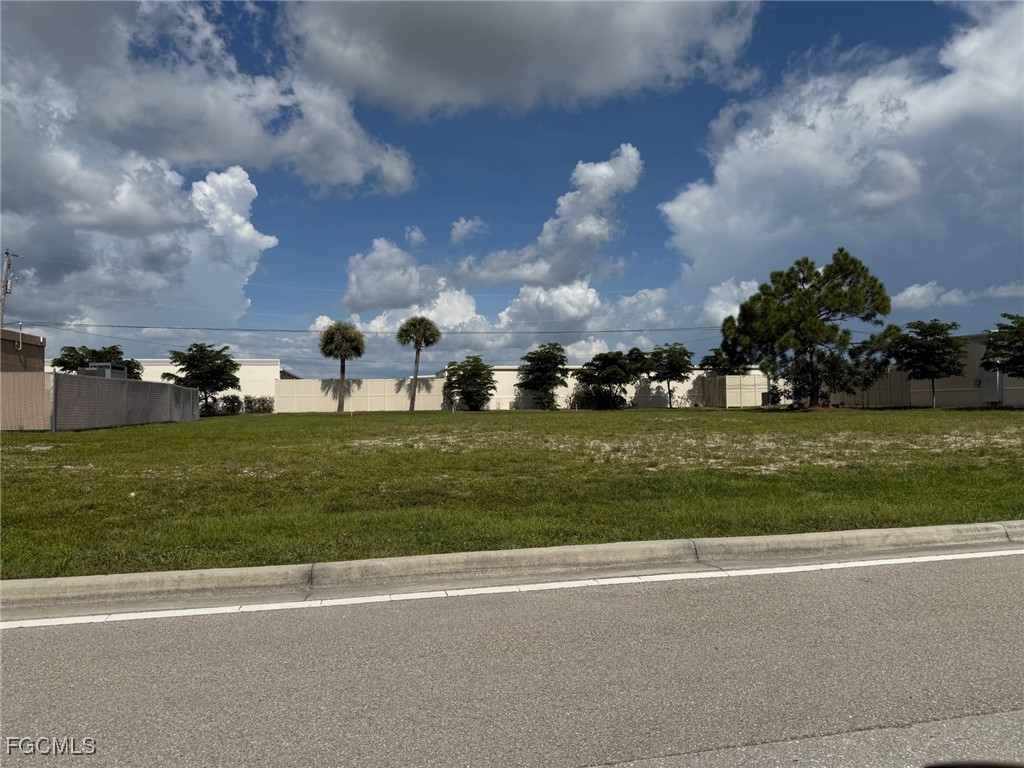 4209 SW 9th Avenue Cape Coral FL 33914 2025004259 image1
