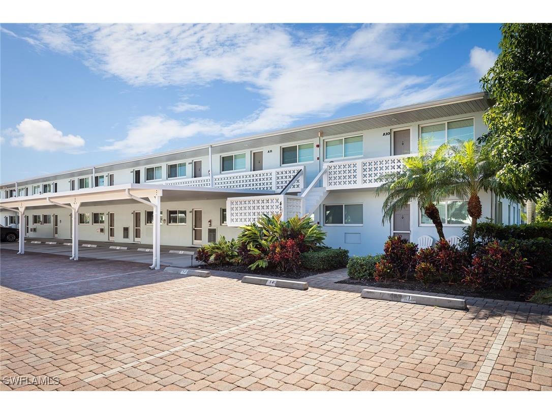 421 12th Avenue S #A14 Naples FL 34102 225078476 image10