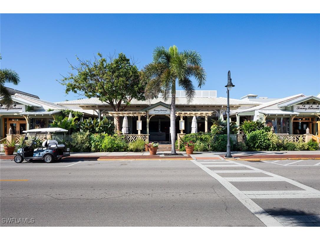 421 12th Avenue S #A14 Naples FL 34102 225078476 image16