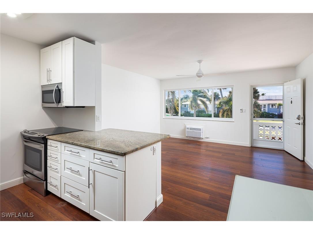 421 12th Avenue S #A14 Naples FL 34102 225078476 image6