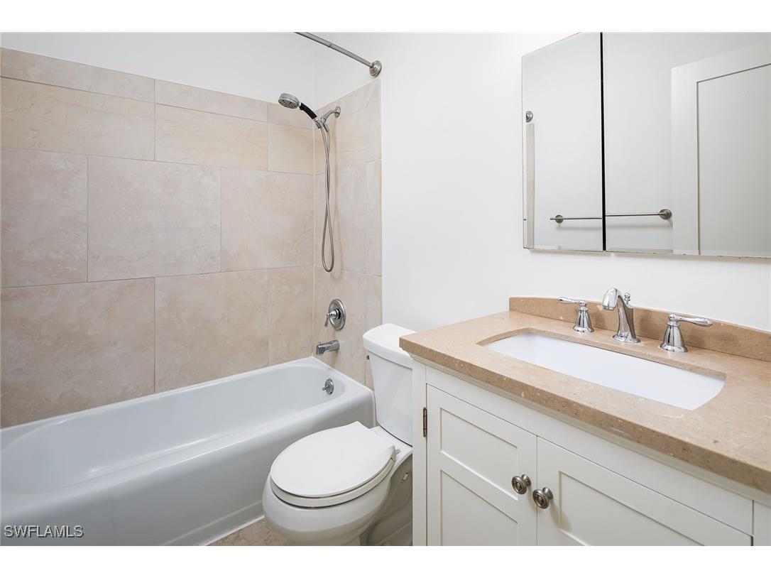 421 12th Avenue S #A14 Naples FL 34102 225078476 image9