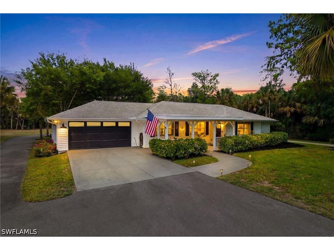 421 14th Avenue NW Naples FL 34120 226017244 image1