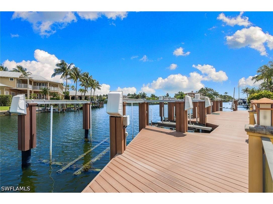421 21st Avenue S Naples FL 34102 226021648 image13