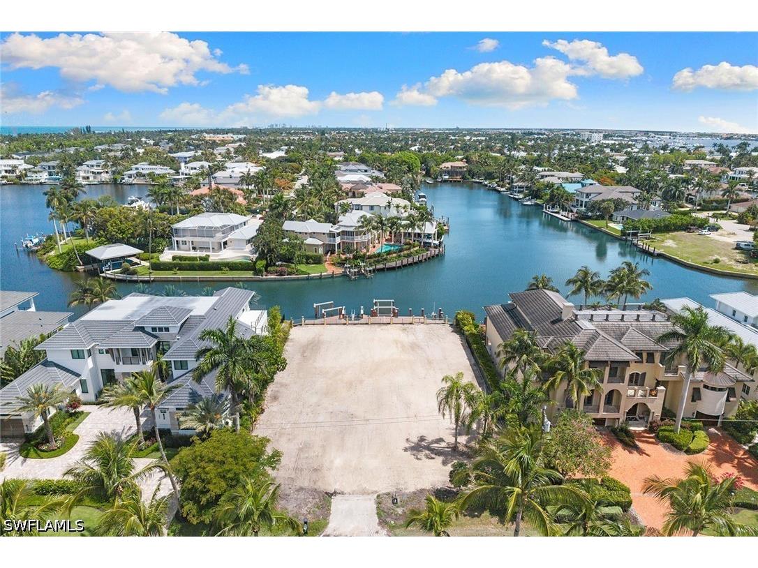421 21st Avenue S Naples FL 34102 226021648 image4