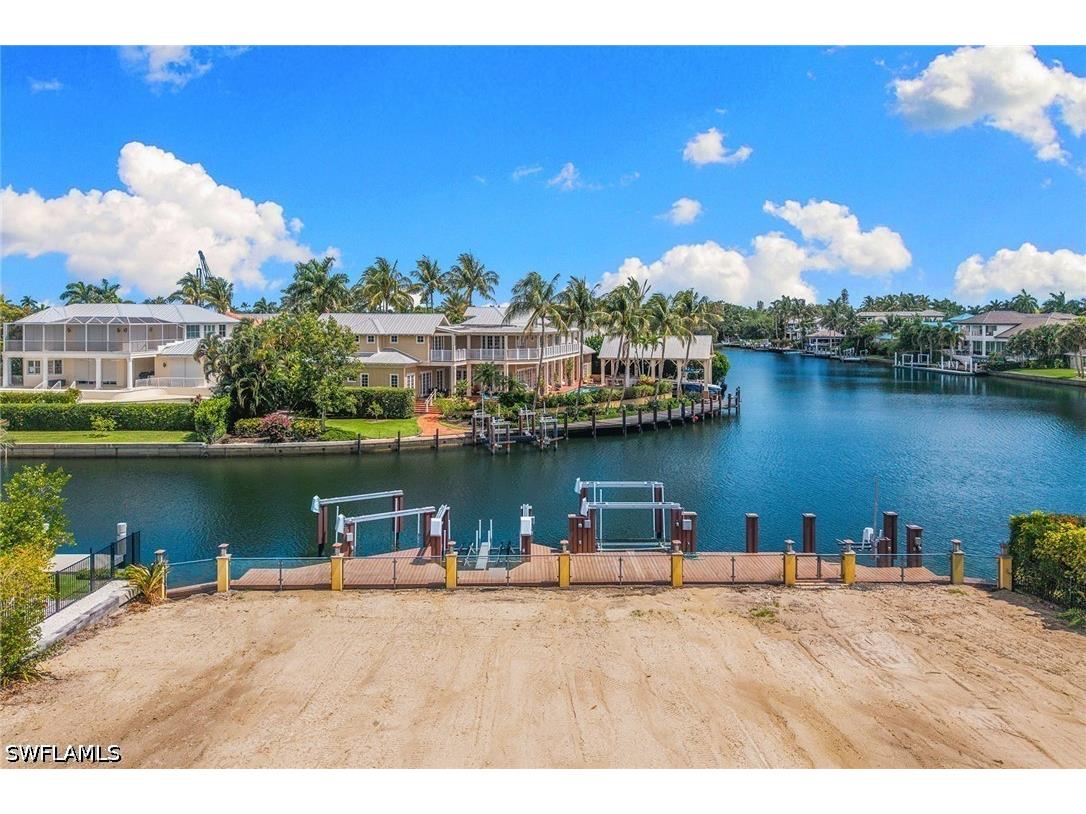 421 21st Avenue S Naples FL 34102 226021648 image5