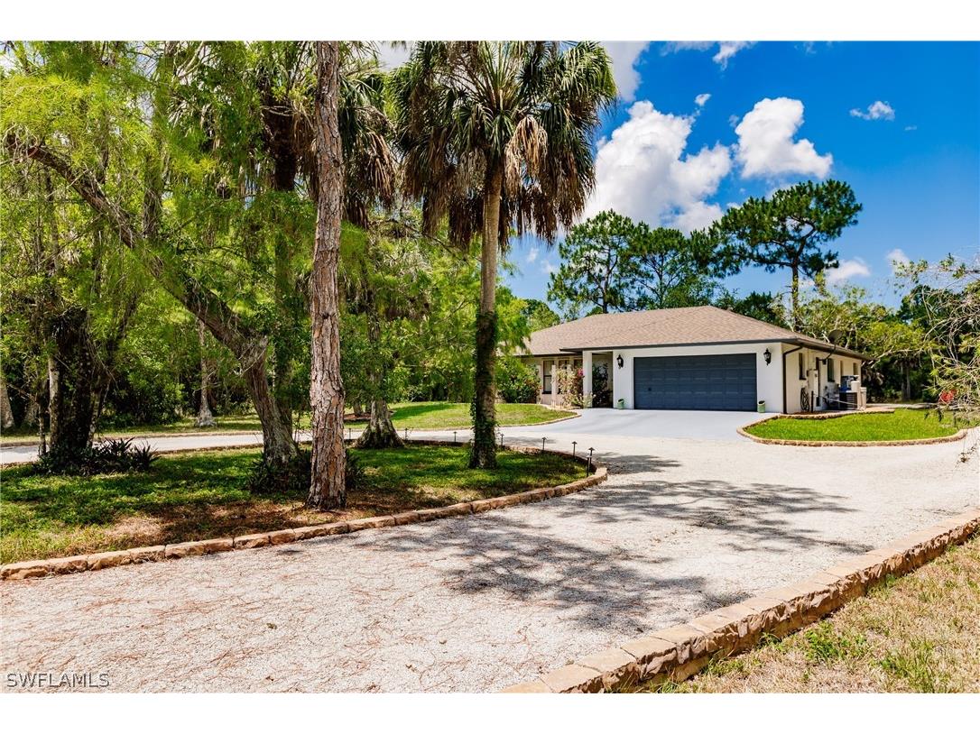 421 31st Street SW Naples FL 34117 224045155 image1