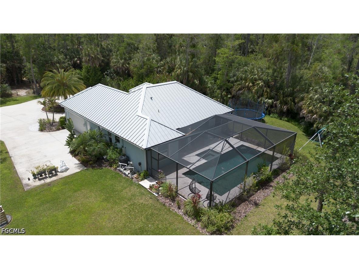 421 35th Avenue NE Naples FL 34120 2026018934 image8