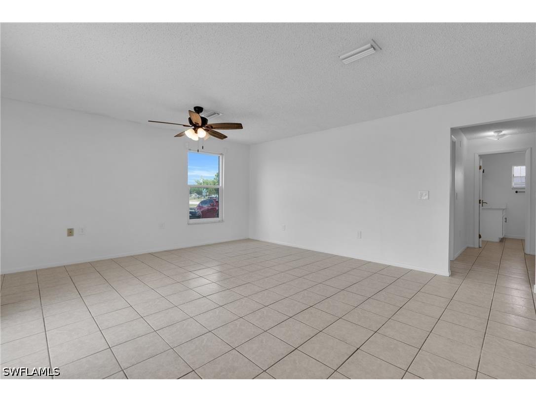 421/423 SE 24th Avenue Cape Coral FL 33990 226014132 image3