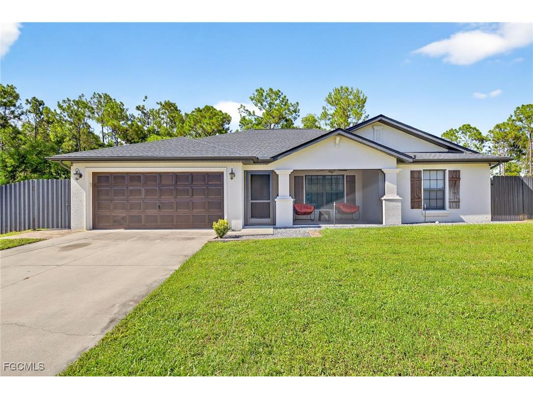 421 Broadmoor Street Lehigh Acres FL 33974 2025006258 image1