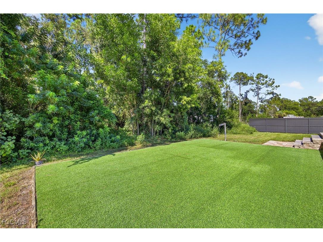 421 Broadmoor Street Lehigh Acres FL 33974 2025006258 image31