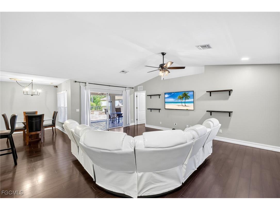 421 Broadmoor Street Lehigh Acres FL 33974 2025006258 image6
