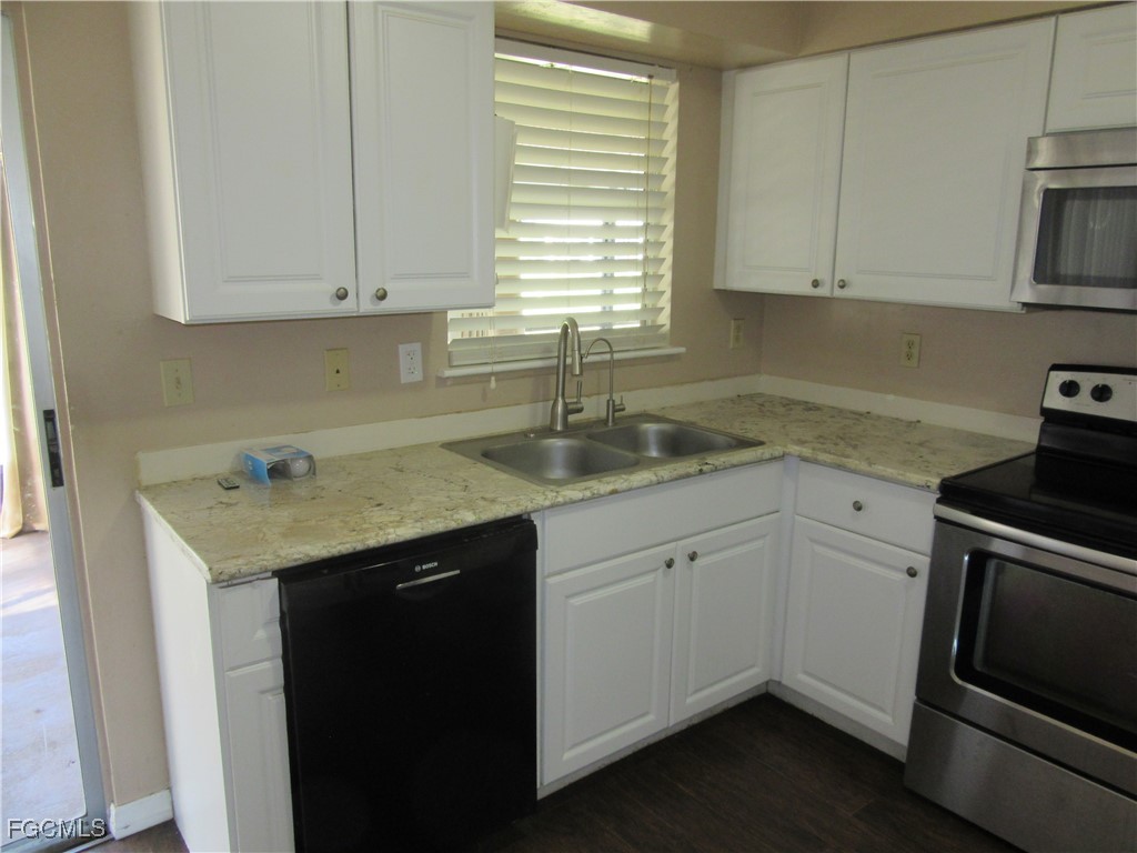 421 Broadway Avenue Lehigh Acres FL 33972 2025022639 image11