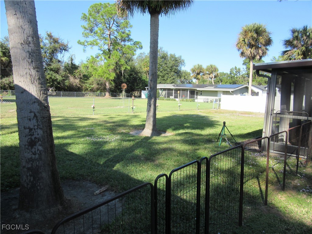 421 Broadway Avenue Lehigh Acres FL 33972 2025022639 image5