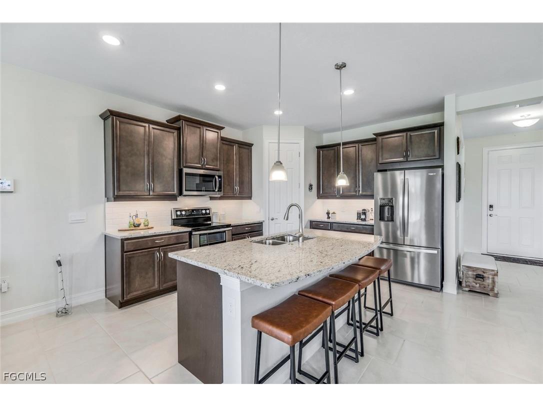421 Coral Reef Place Cape Coral FL 33993 2026007113 image10