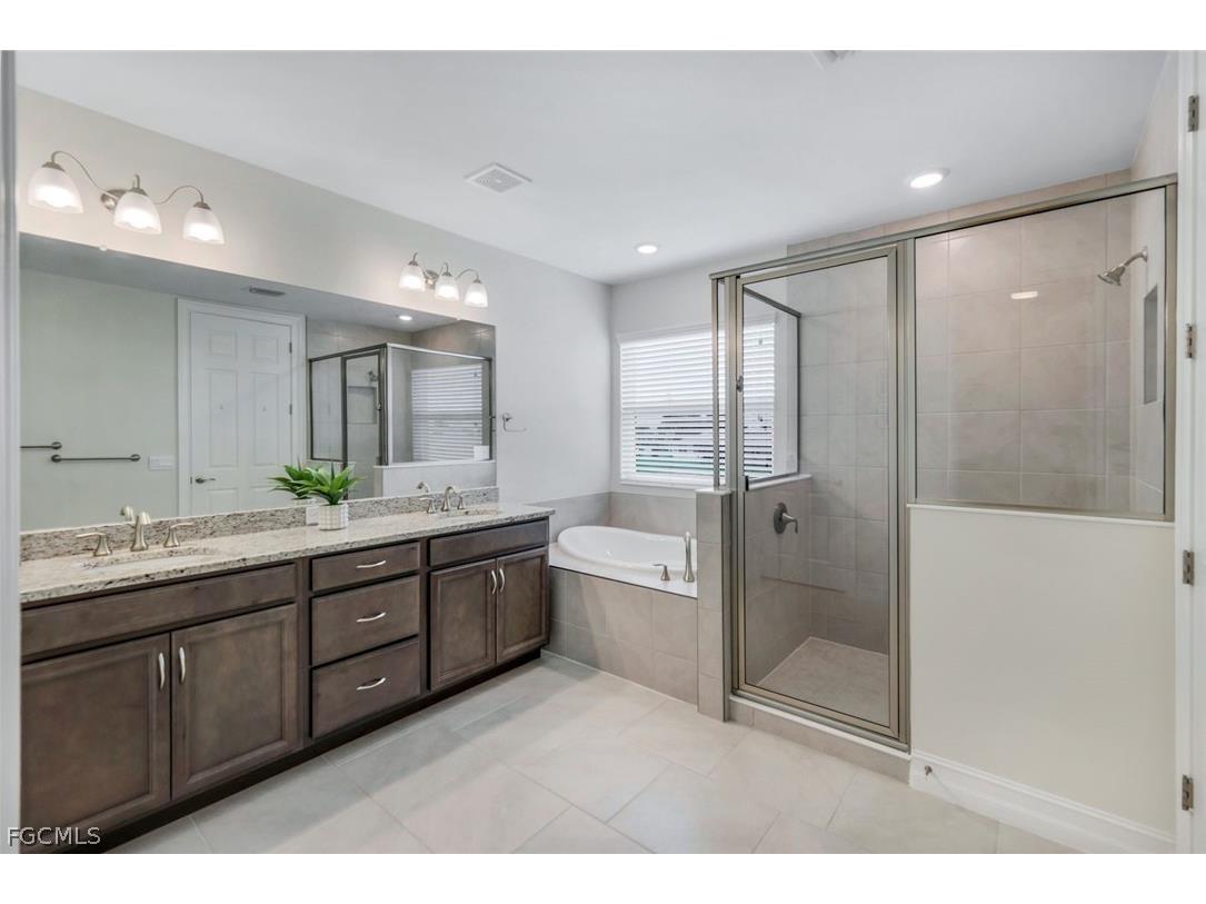 421 Coral Reef Place Cape Coral FL 33993 2026007113 image20