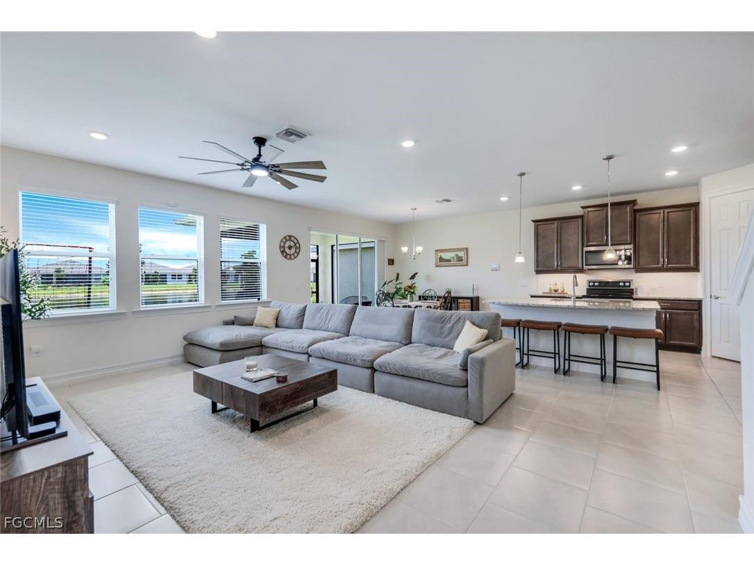 421 Coral Reef Place Cape Coral FL 33993 2026007113 image4