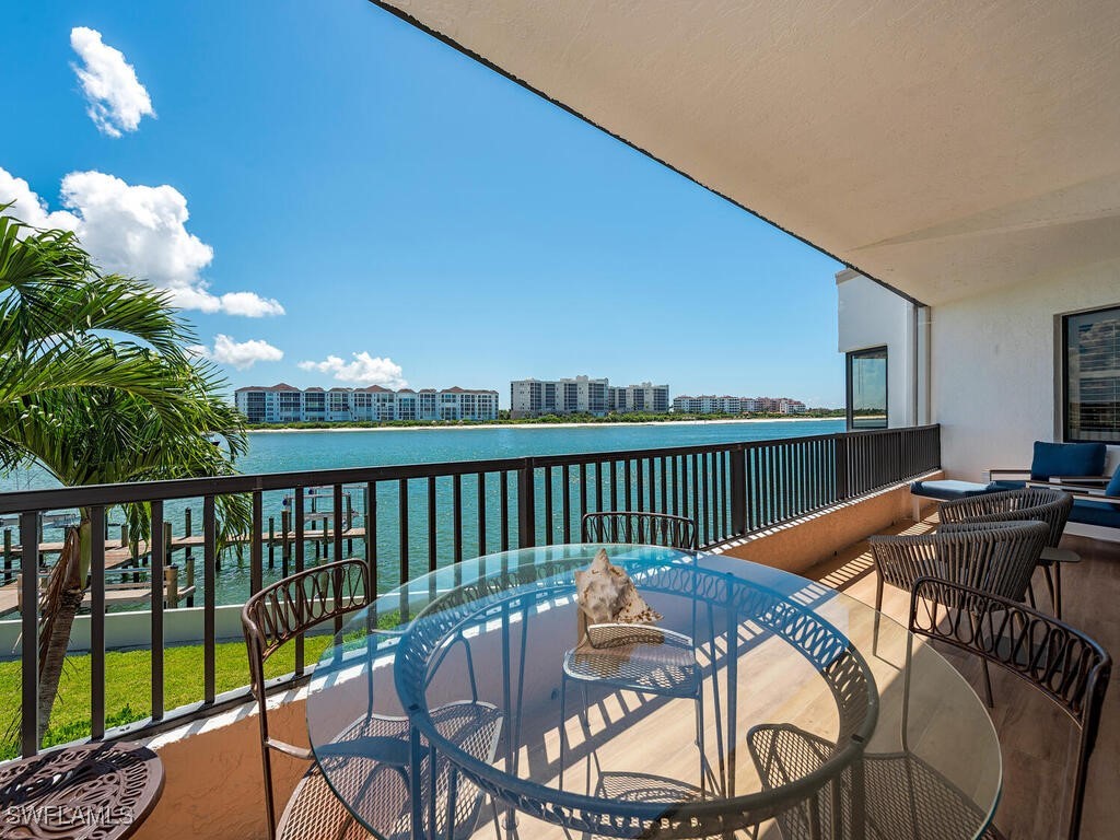 421 La Peninsula Boulevard #421 Naples FL 34113 225072410 image1