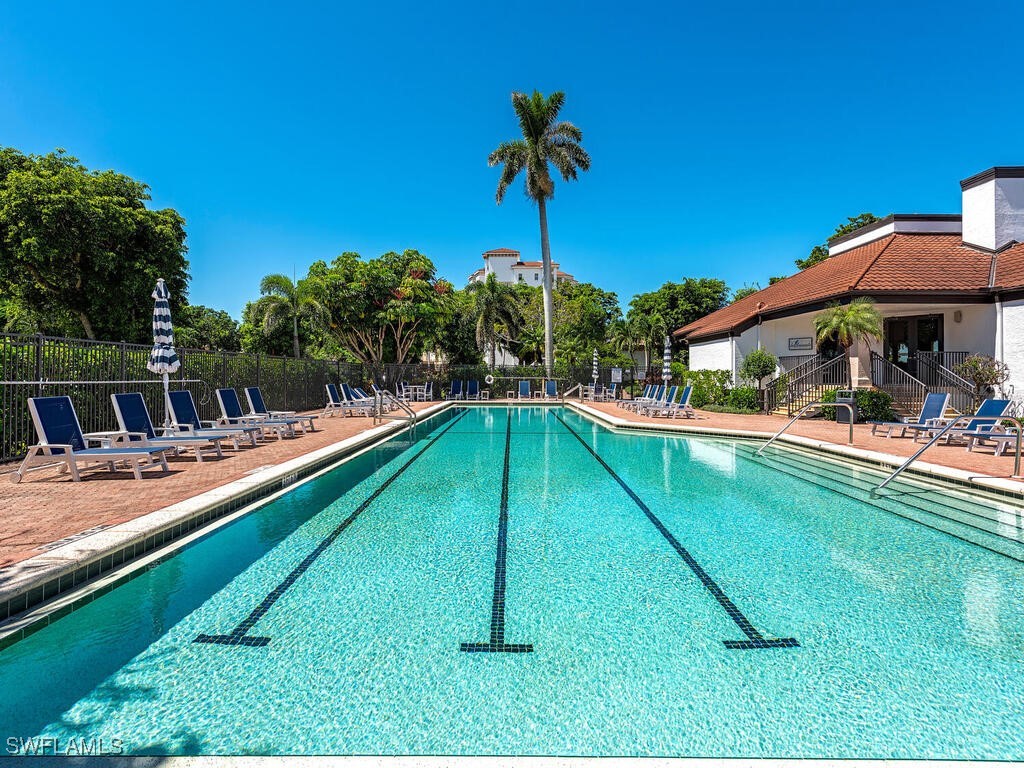 421 La Peninsula Boulevard #421 Naples FL 34113 225072410 image11