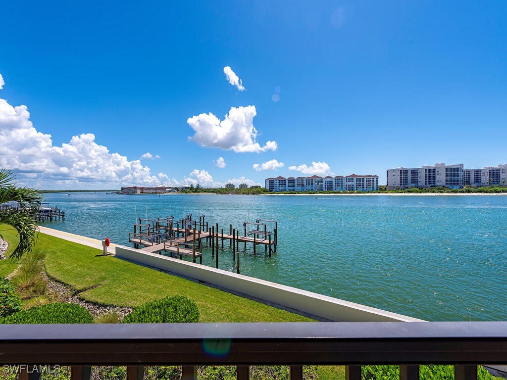 421 La Peninsula Boulevard #421 Naples FL 34113 225072410 image12