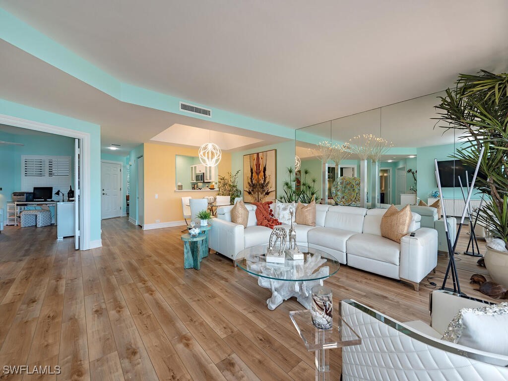 421 La Peninsula Boulevard #421 Naples FL 34113 225072410 image4