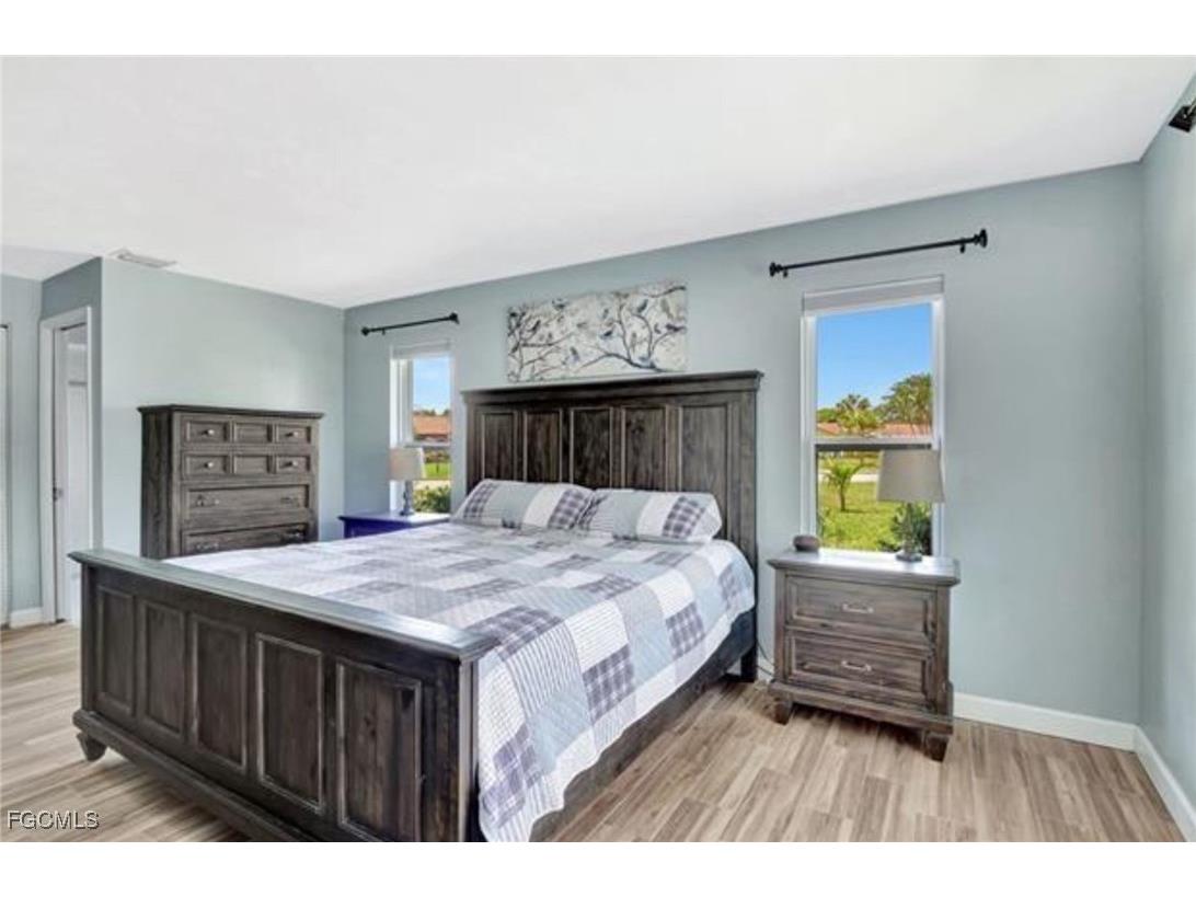 421 Marathon Court Naples FL 34112 2025013830 image5