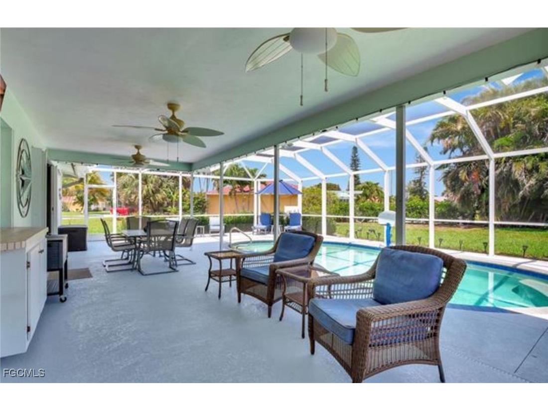 421 Marathon Court Naples FL 34112 2025013830 image8