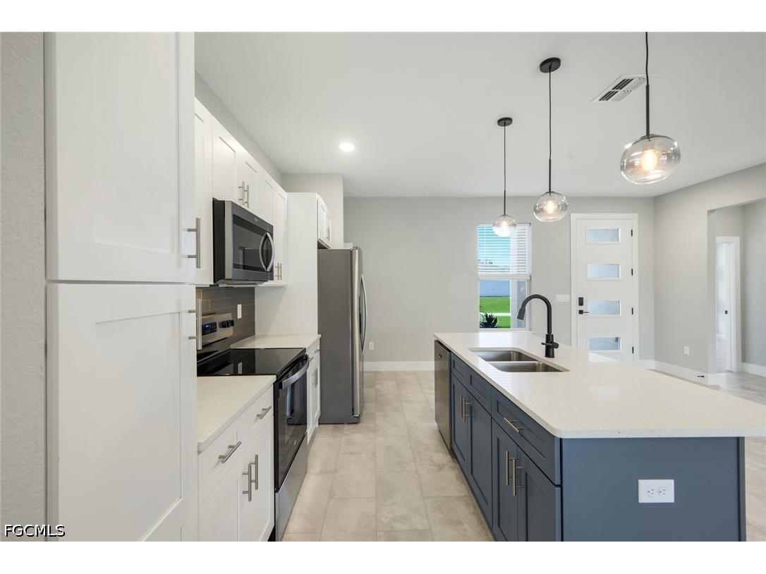 421 NE 19th Terrace Cape Coral FL 33909 2026019796 image12