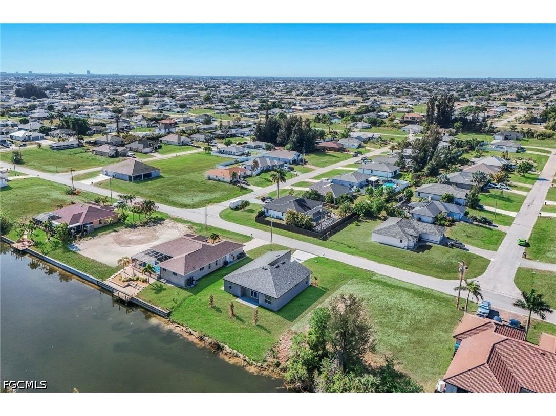 421 NE 19th Terrace Cape Coral FL 33909 2026019796 image27