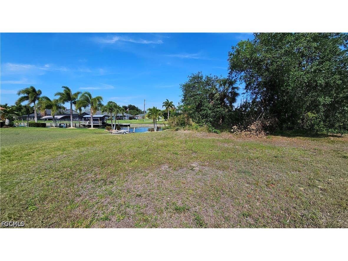 421 SE 10th Avenue Cape Coral FL 33990 2026020571 image4