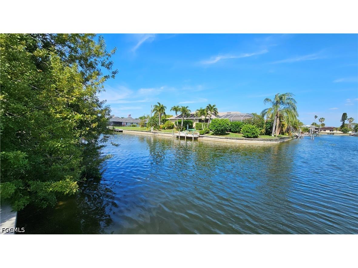 421 SE 10th Avenue Cape Coral FL 33990 2026020571 image6