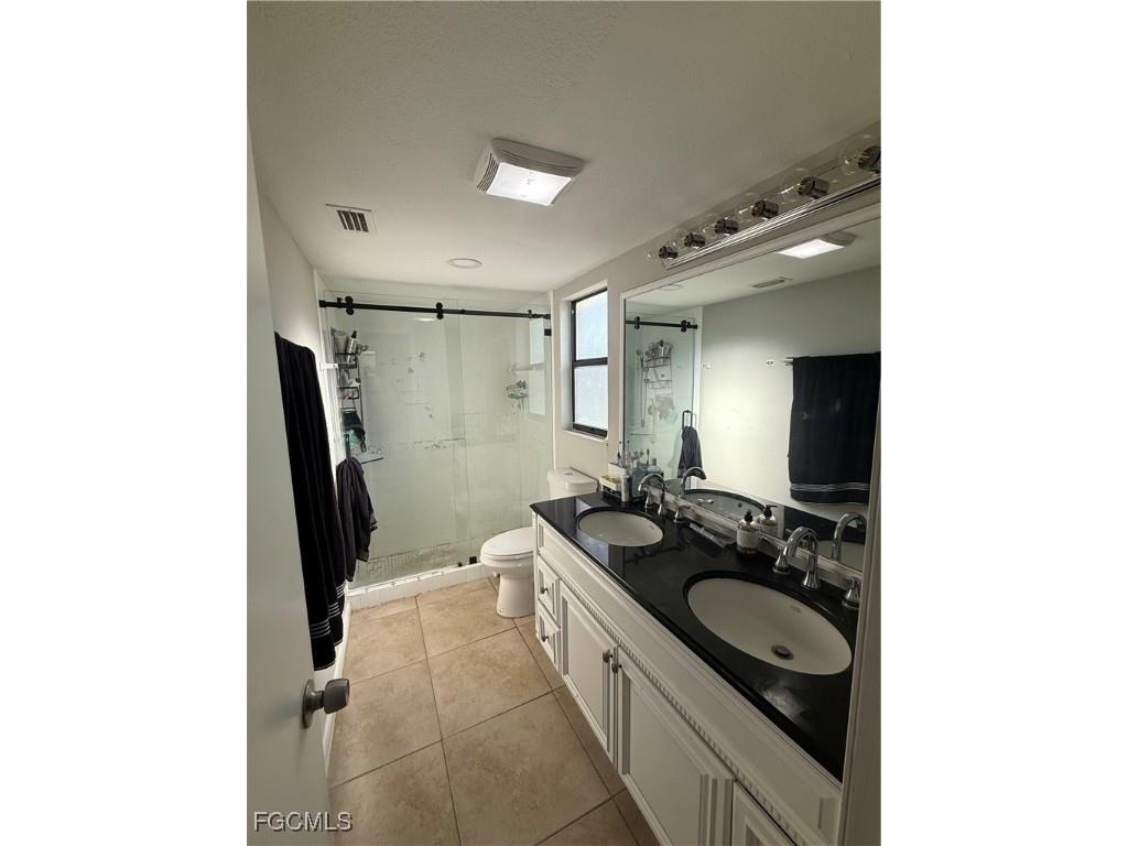421 SW 21st Terrace Cape Coral FL 33991 2025007006 image4