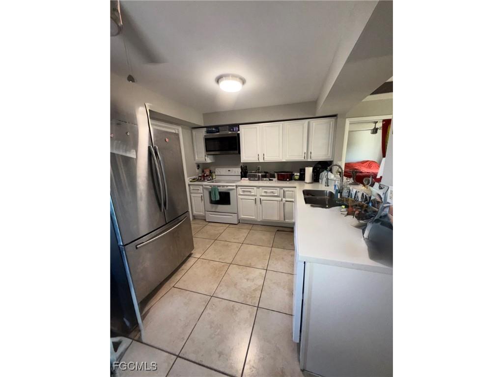 421 SW 21st Terrace Cape Coral FL 33991 2025007006 image6