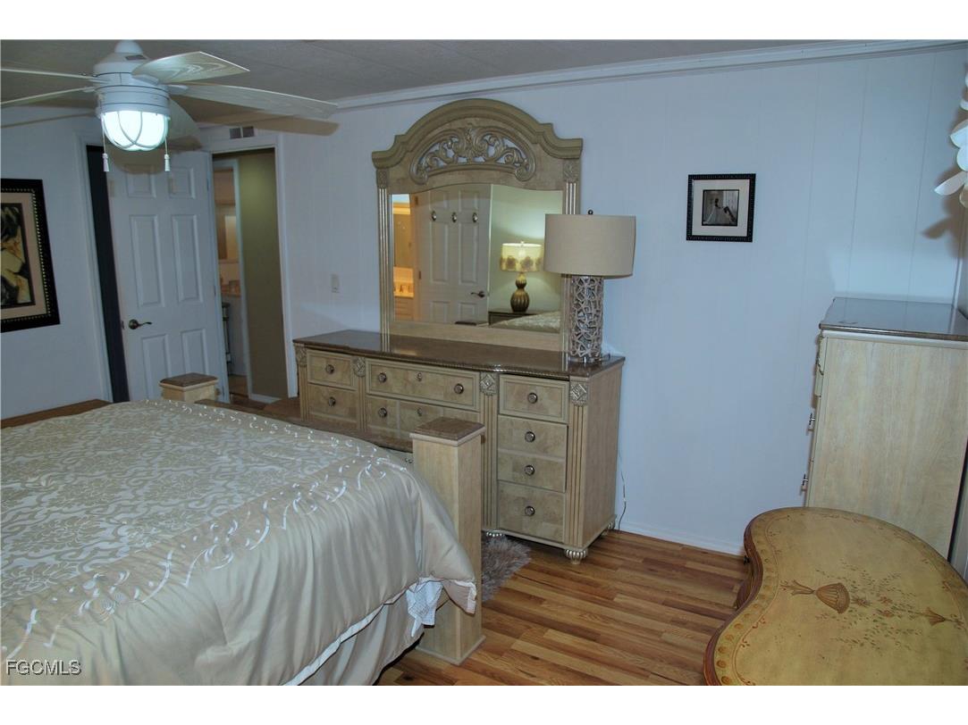 421 Snead Drive North Fort Myers FL 33903 2026000962 image26