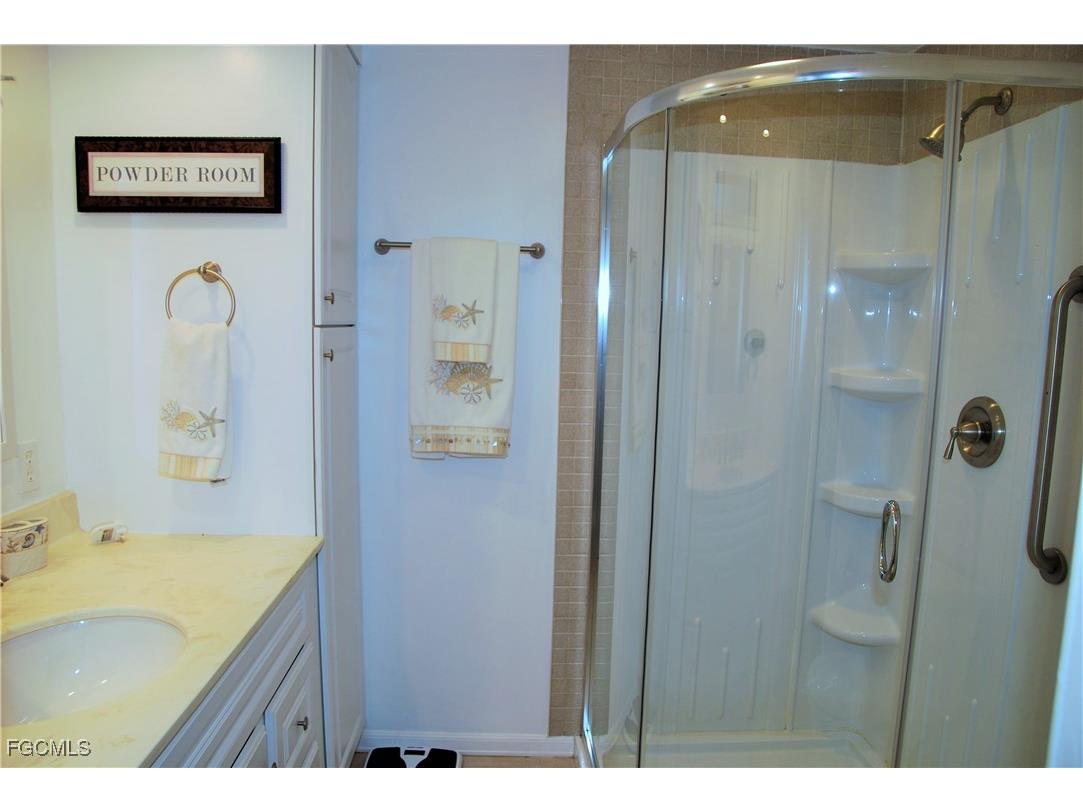 421 Snead Drive North Fort Myers FL 33903 2026000962 image29