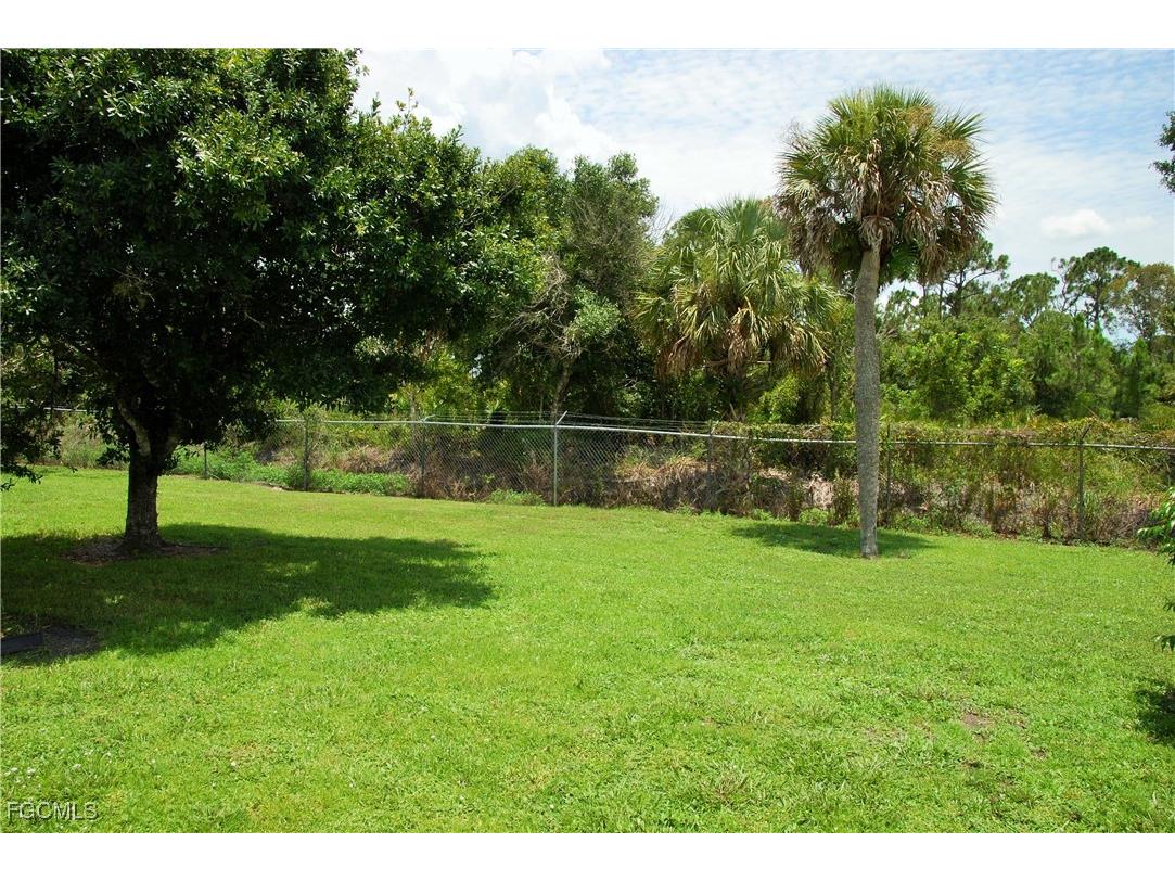 421 Snead Drive North Fort Myers FL 33903 2026000962 image5