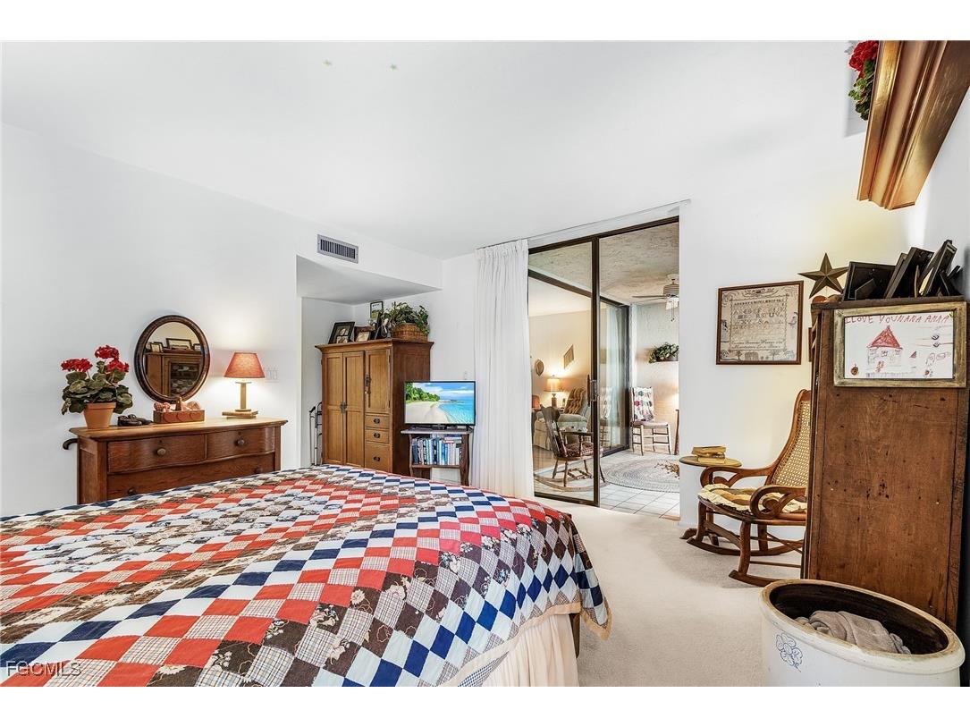 4210 Steamboat Bend #201 Fort Myers FL 33919 2025017586 image14