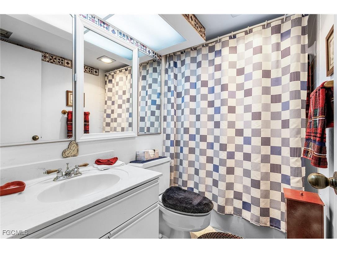 4210 Steamboat Bend #201 Fort Myers FL 33919 2025017586 image15