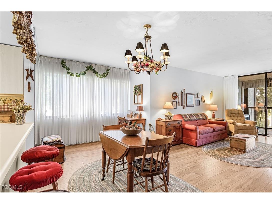 4210 Steamboat Bend #201 Fort Myers FL 33919 2025017586 image3