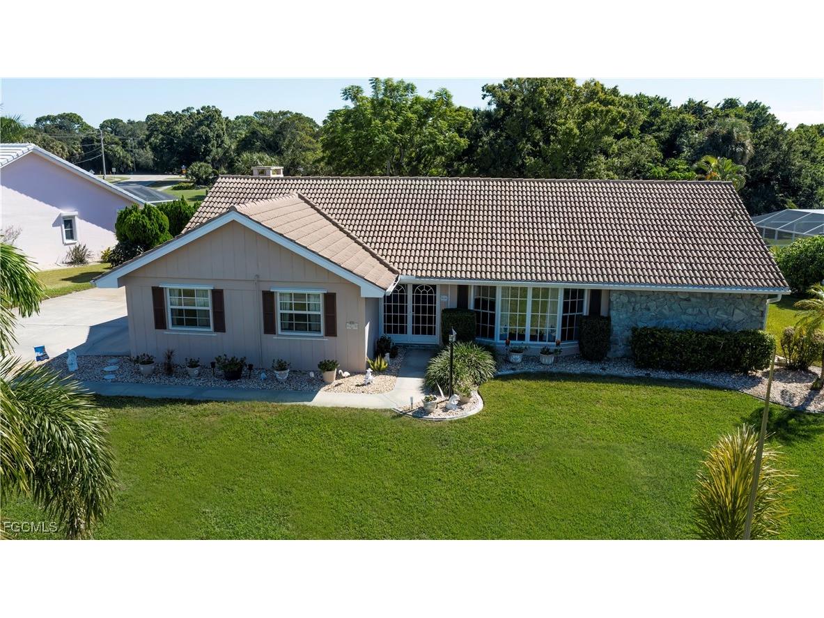 4210 Yarmouth Court North Fort Myers FL 33903 2025016972 image1