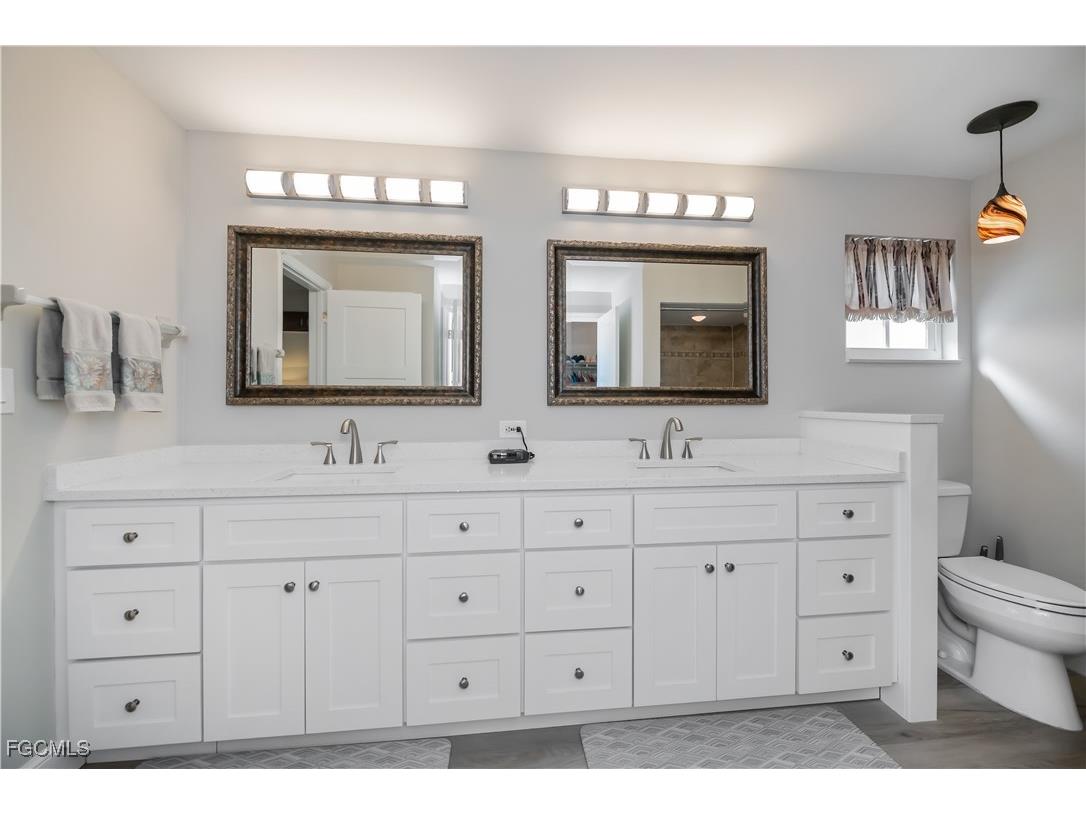 4210 Yarmouth Court North Fort Myers FL 33903 2025016972 image5