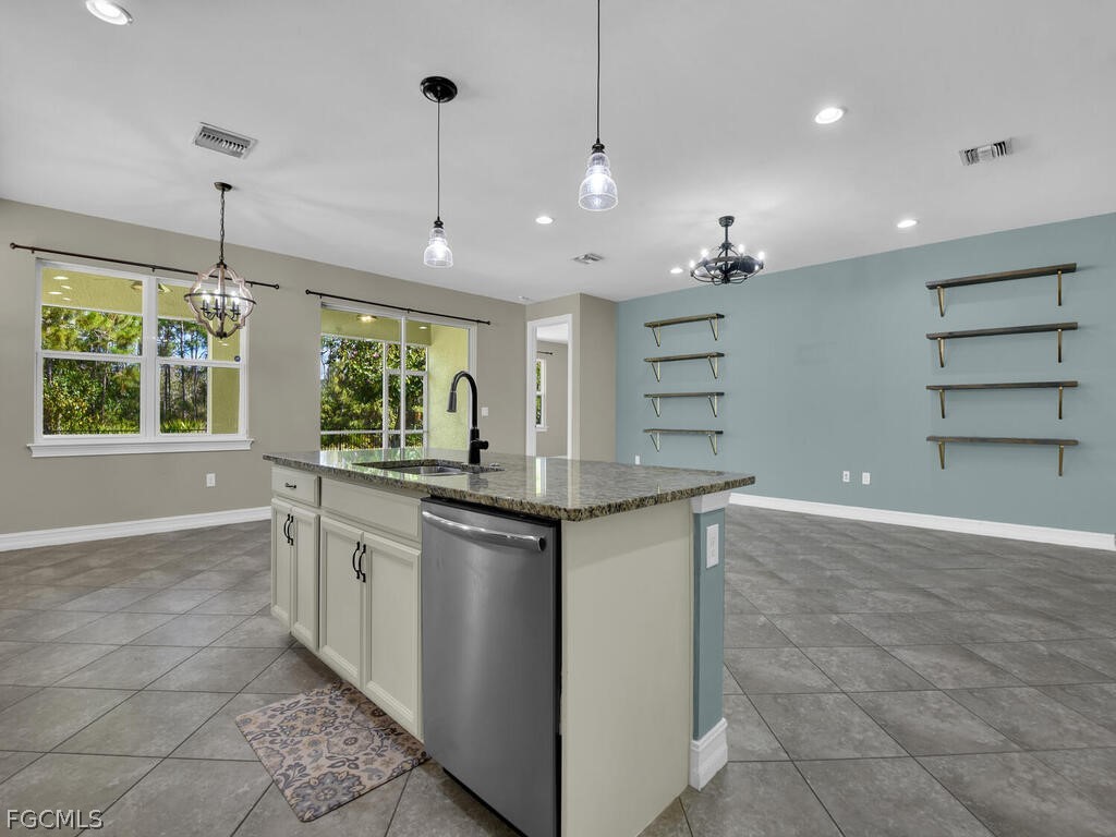 4211 Dutchess Park Road Fort Myers FL 33916 2026011822 image12