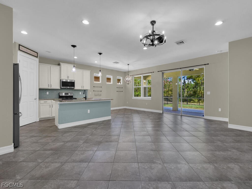 4211 Dutchess Park Road Fort Myers FL 33916 2026011822 image2