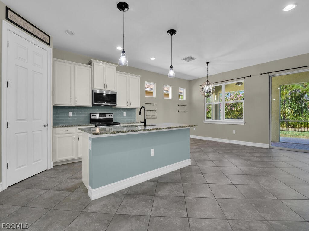 4211 Dutchess Park Road Fort Myers FL 33916 2026011822 image6