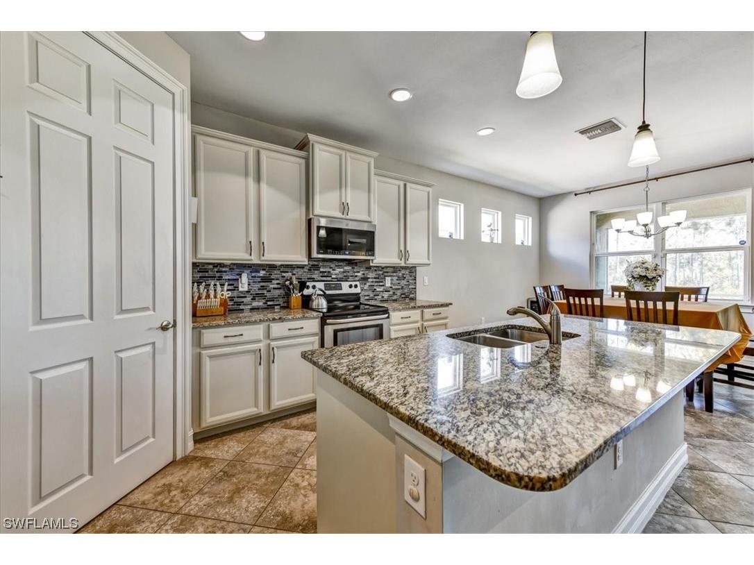 4211 Dutchess Park Road Fort Myers FL 33916 223039503 image1