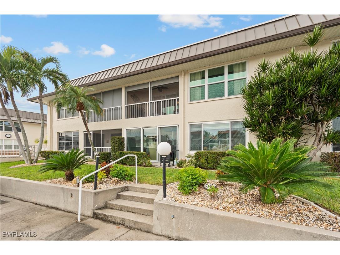 4211 SE 19th Place #2E Cape Coral FL 33904 225037666 image1